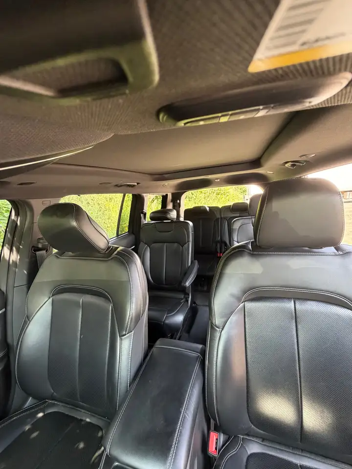 Jeep Grand Cherokee - Image 11