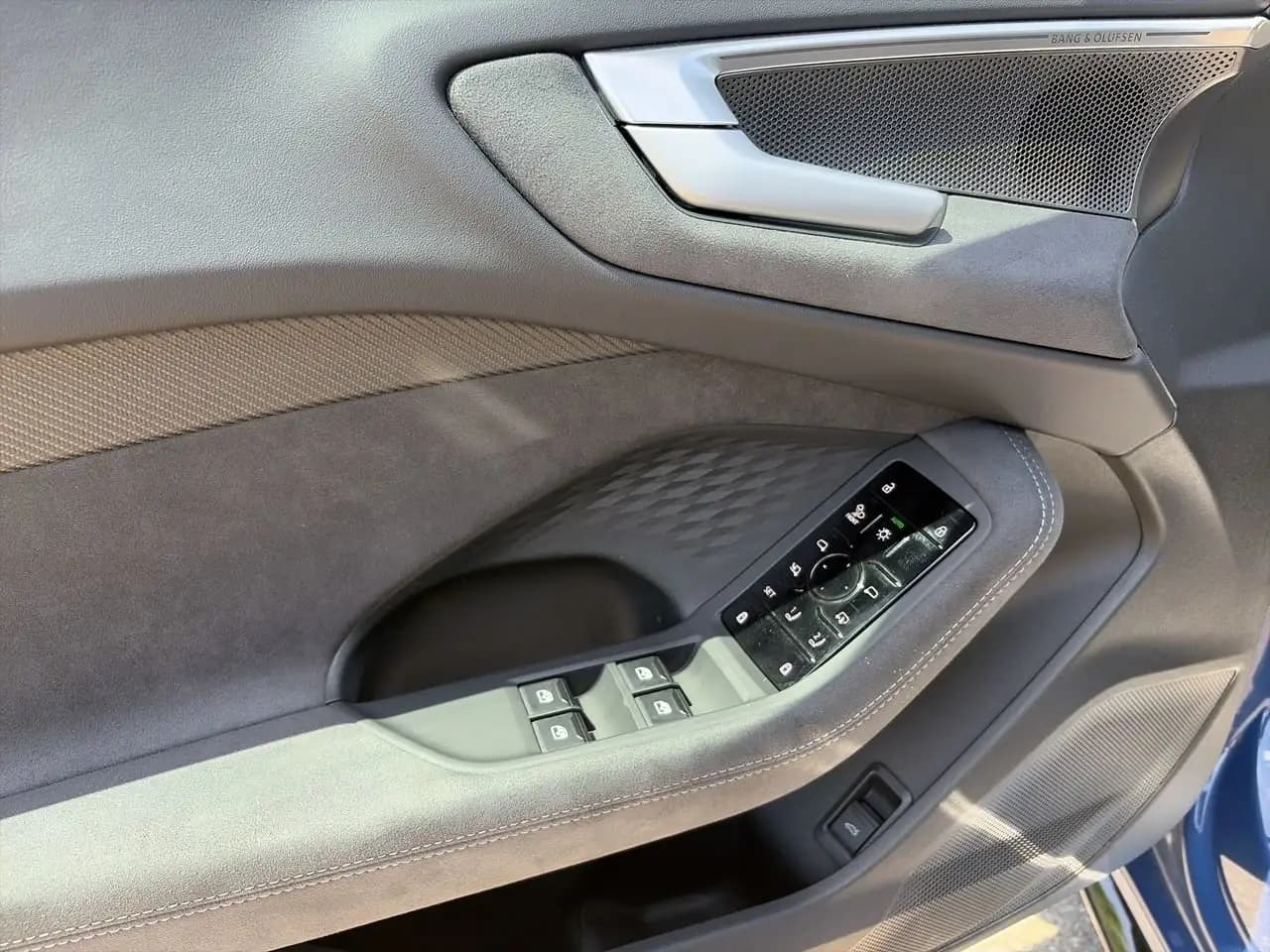 Audi S5 - Image 21