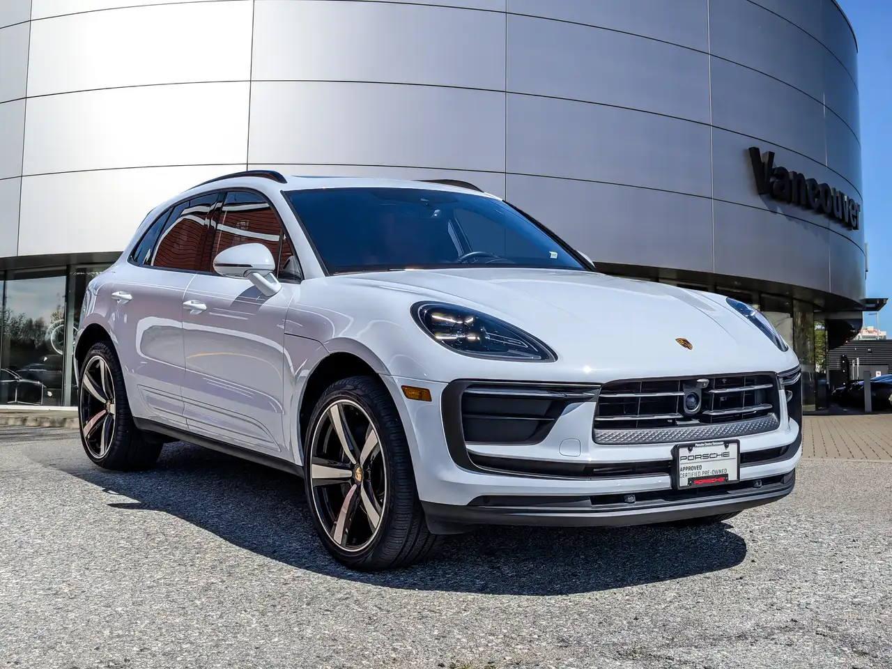 Porsche Macan - Image 7