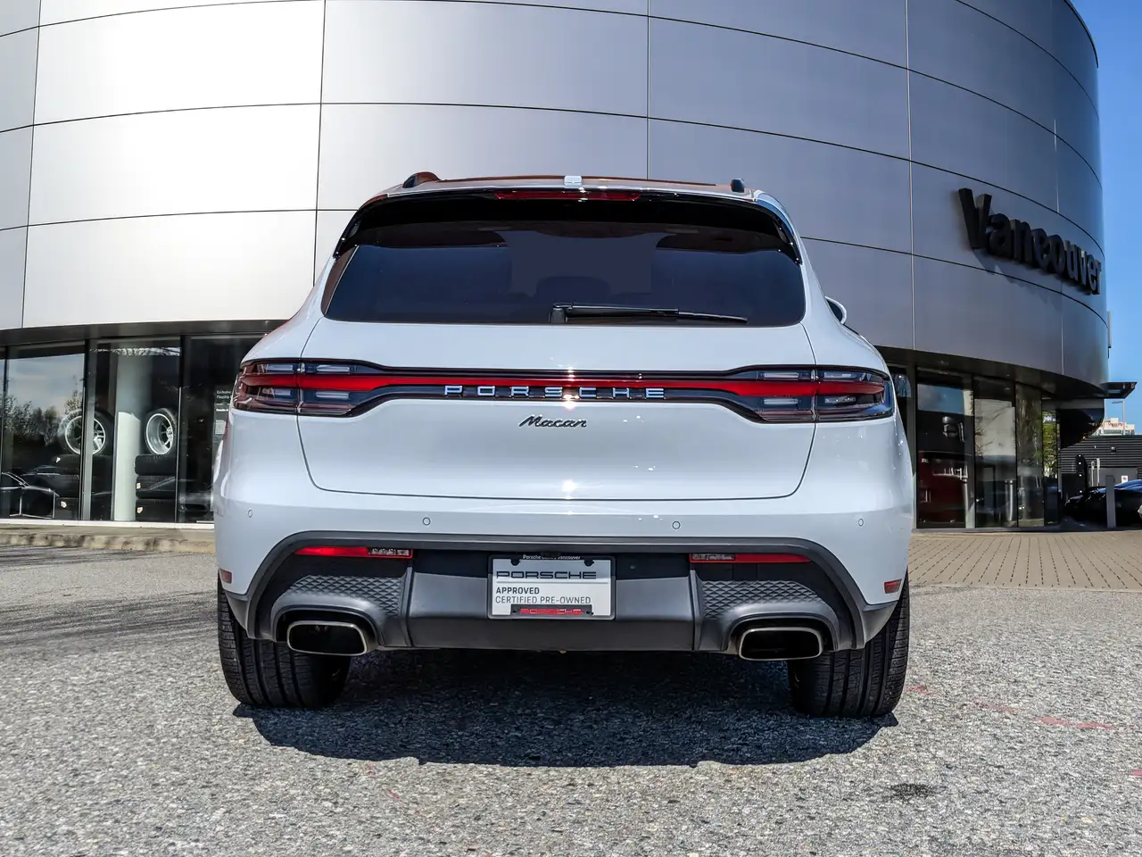 Porsche Macan - Image 4