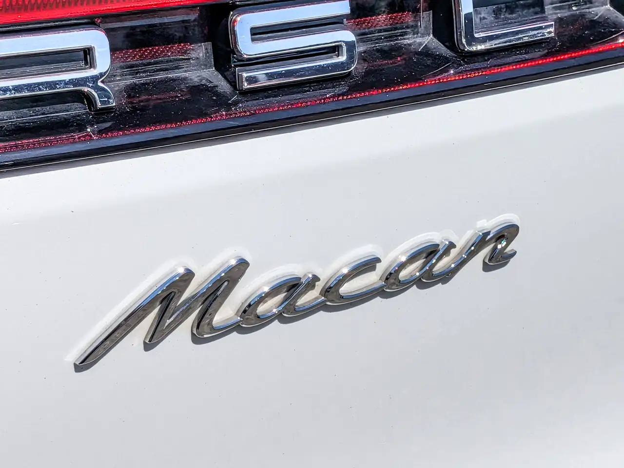 Porsche Macan - Image 35