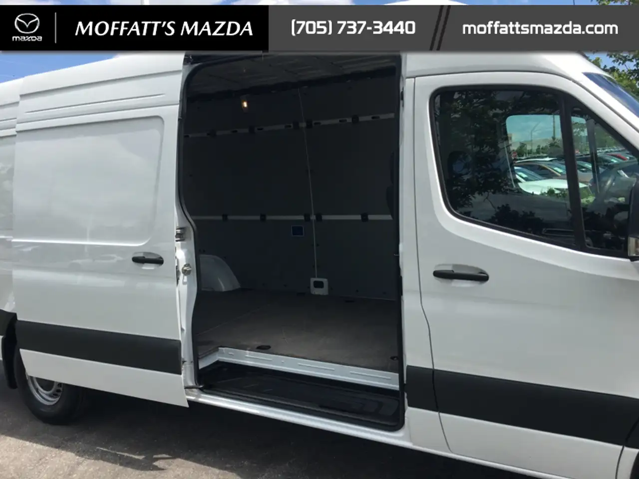 Mercedes-Benz Sprinter - Image 29