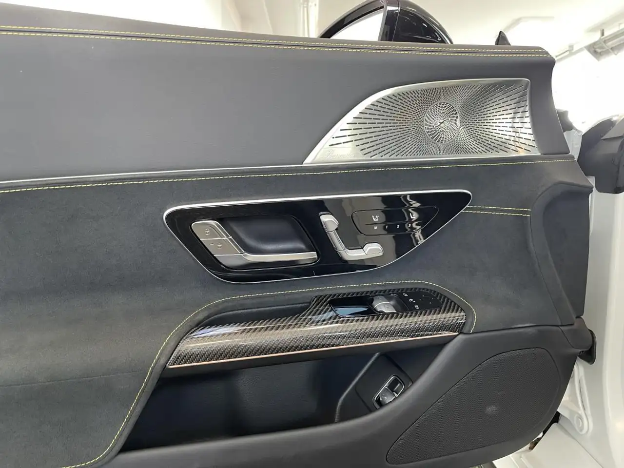 Mercedes-Benz AMG GT - Image 10