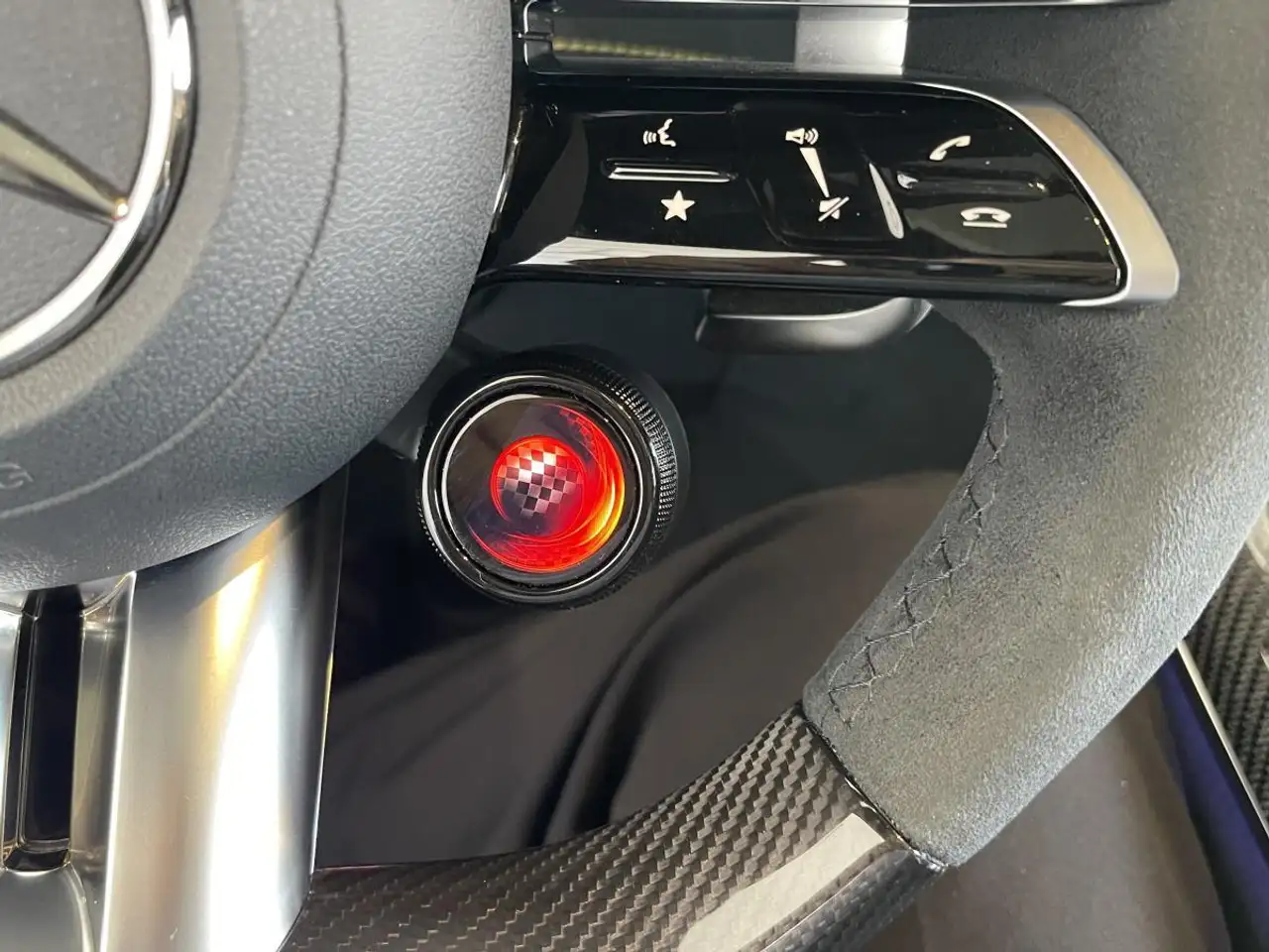 Mercedes-Benz AMG GT - Image 26