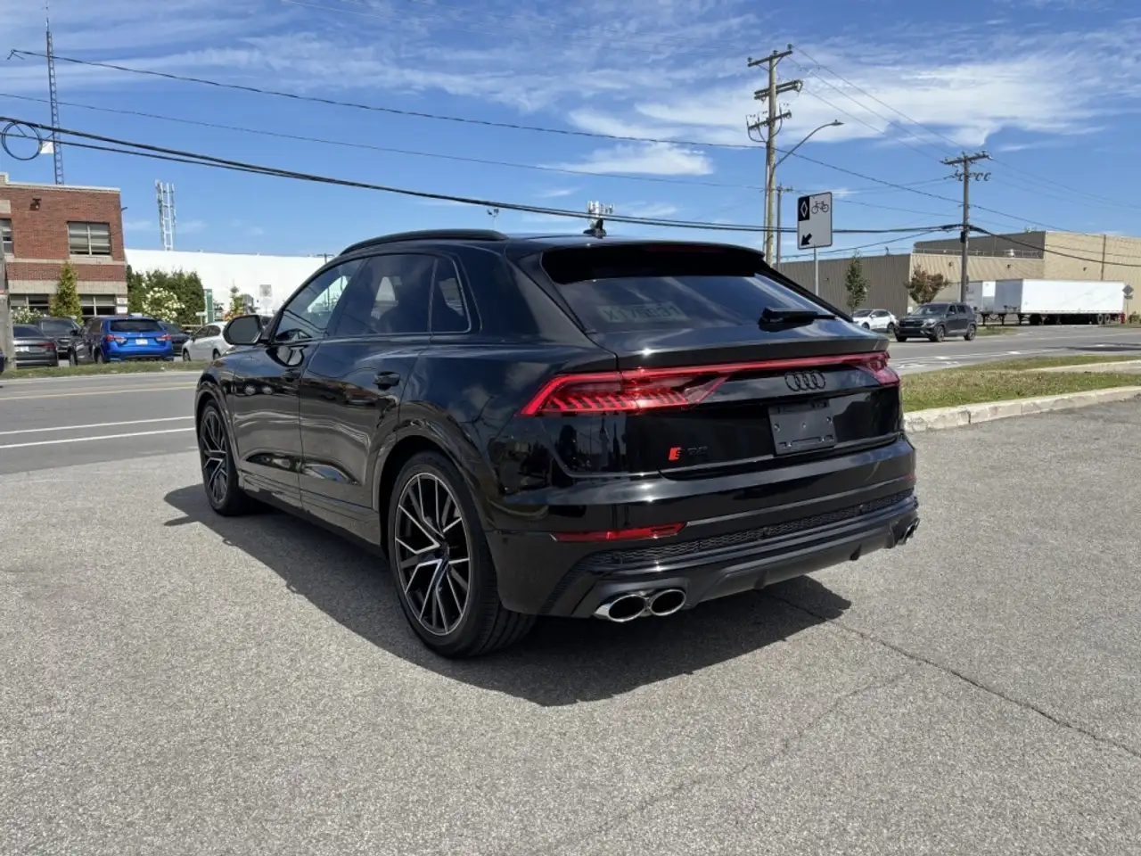 Audi SQ8 - Image 8