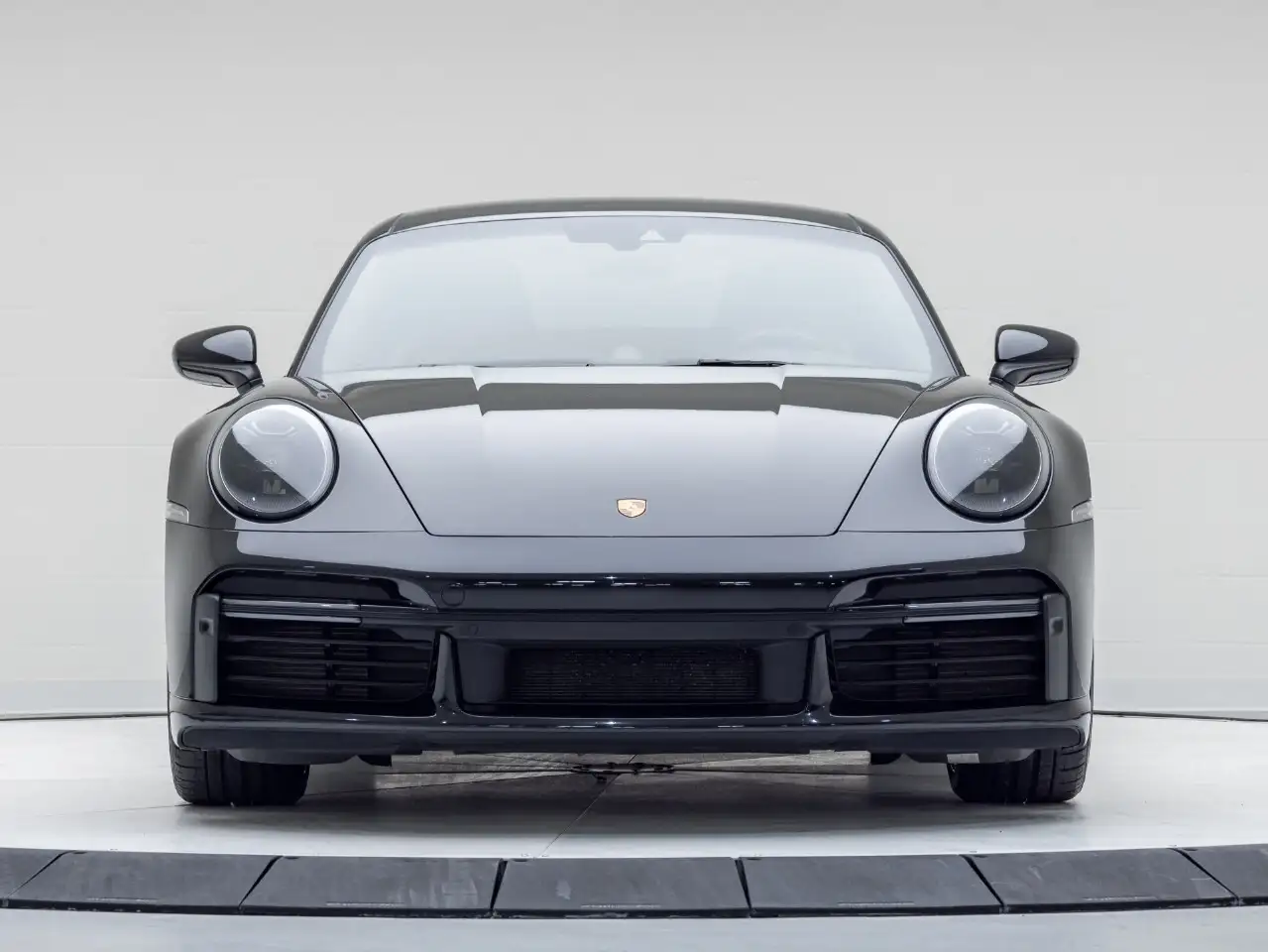Porsche 911 - Image 8