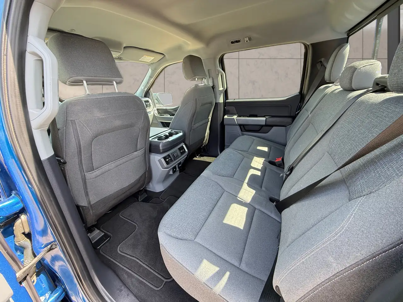 Ford F-150 - Image 11