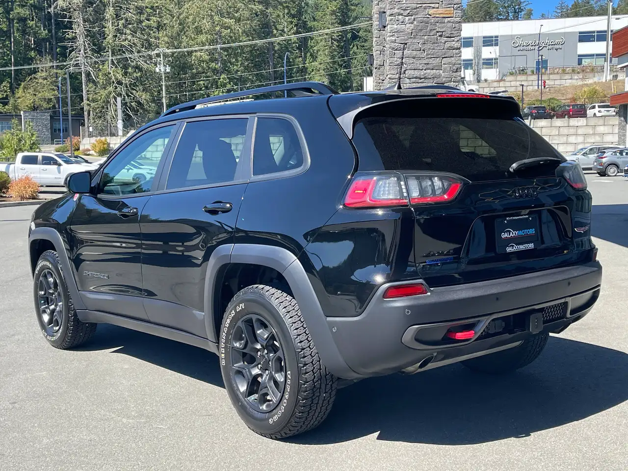 Jeep Cherokee - Image 8