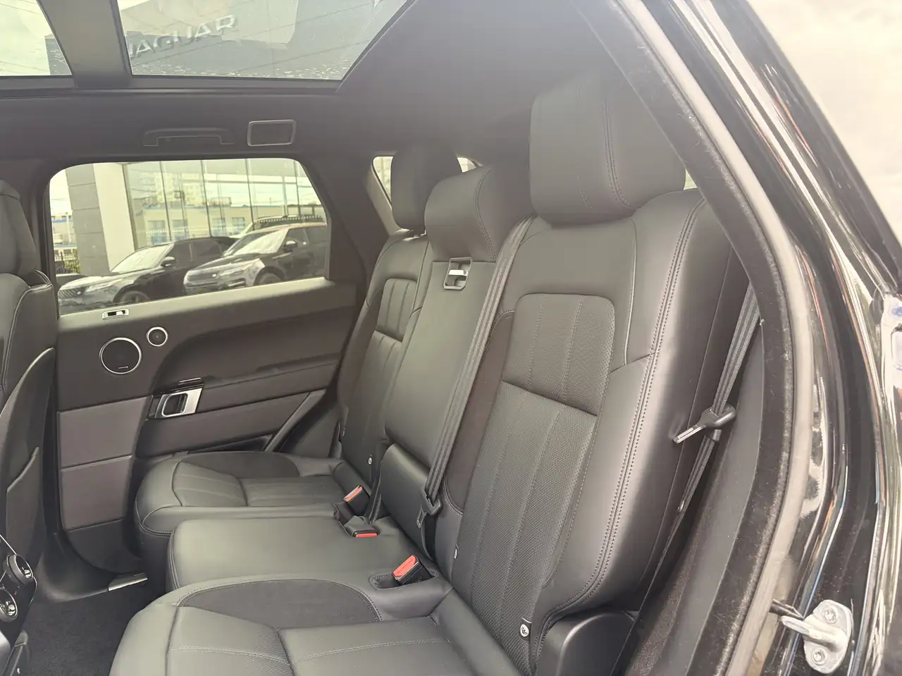 Land Rover Range Rover Sport - Image 27