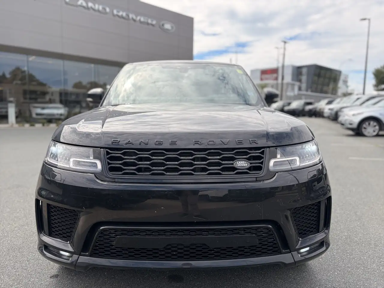 Land Rover Range Rover Sport - Image 12