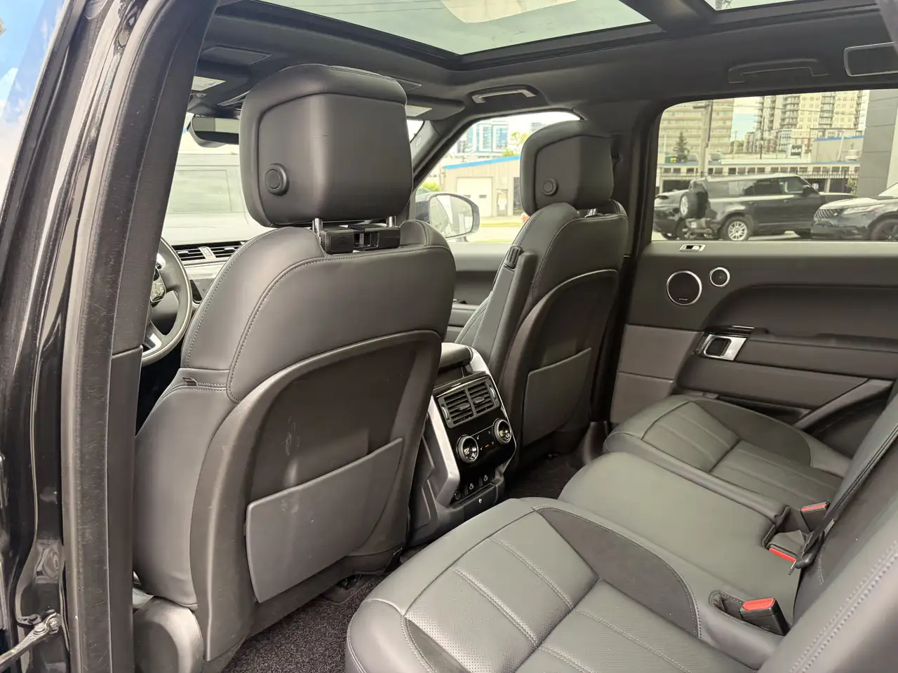 Land Rover Range Rover Sport - Image 29