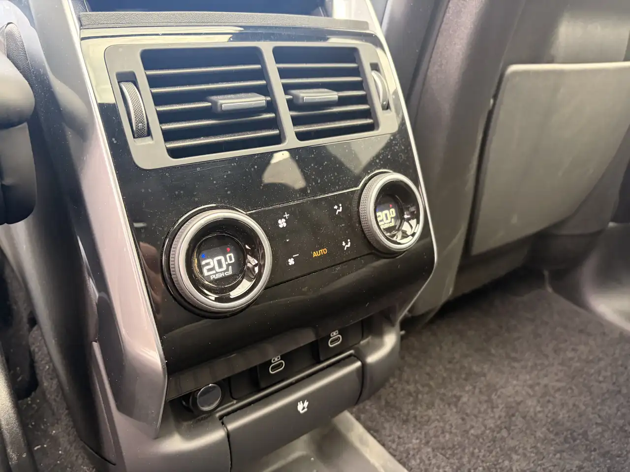 Land Rover Range Rover Sport - Image 32
