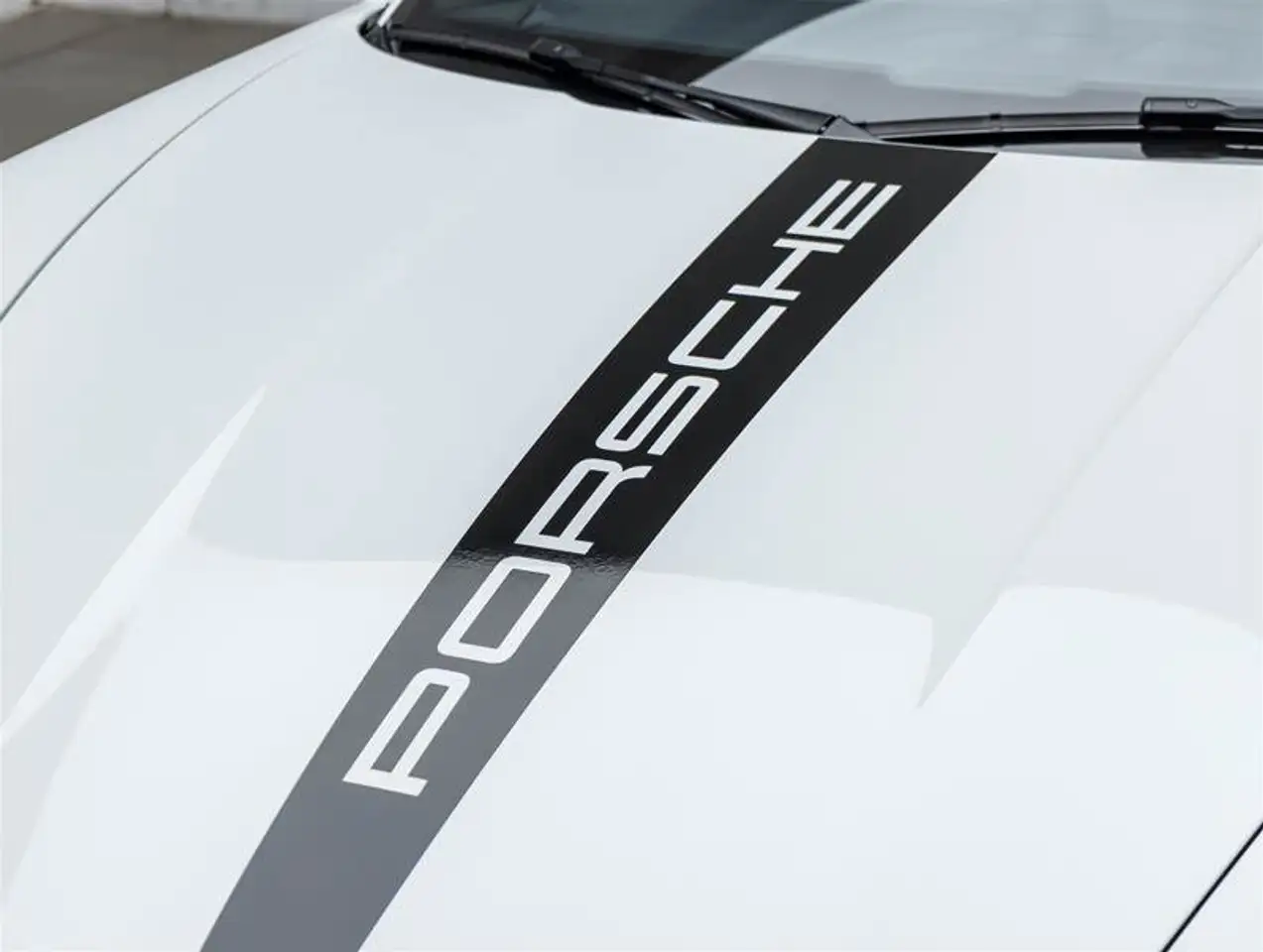Porsche 911 - Image 7