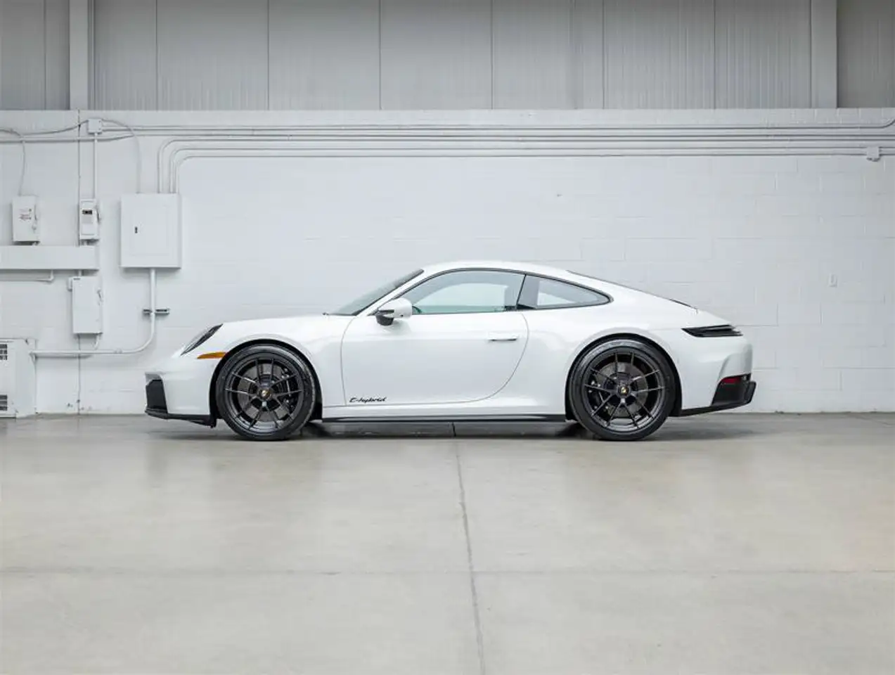 Porsche 911 - Image 8