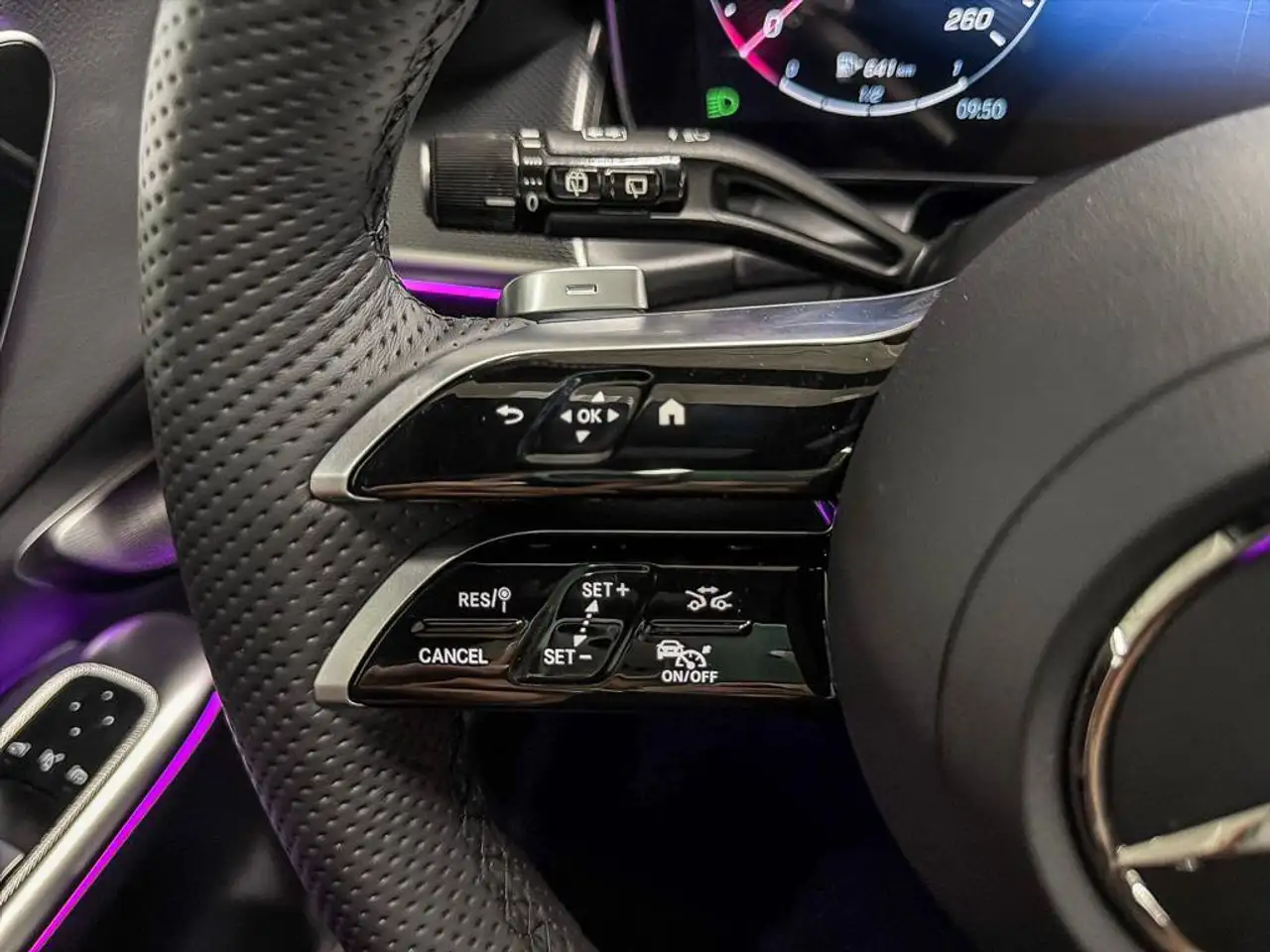 Mercedes-Benz GLC - Image 21