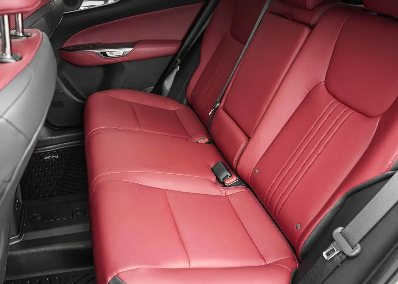Lexus NX 350 - Image 9