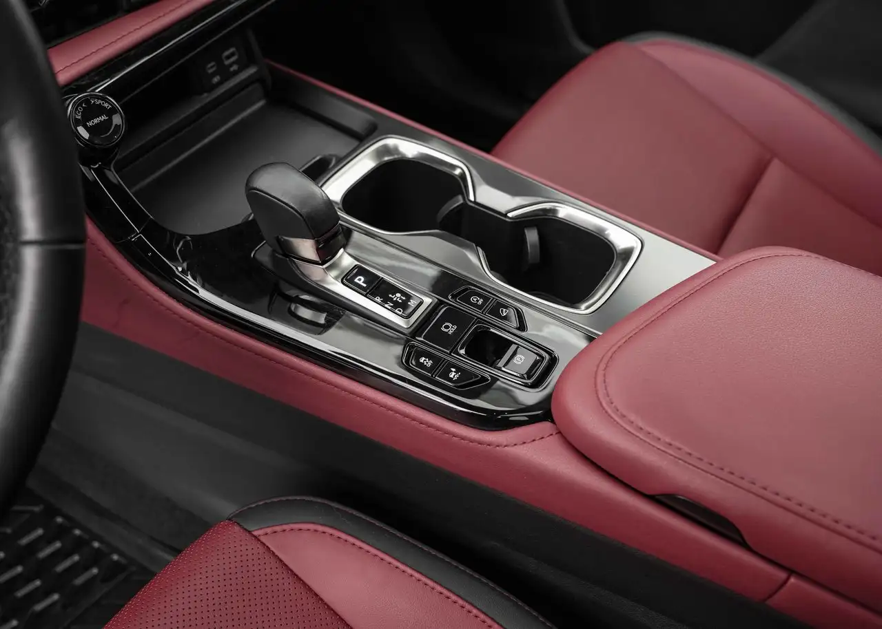 Lexus NX 350 - Image 12
