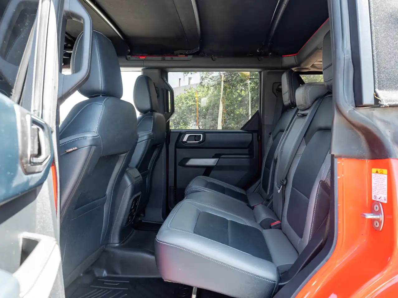 Ford Bronco - Image 25