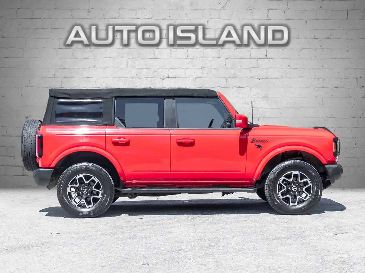 Ford Bronco - Image 3