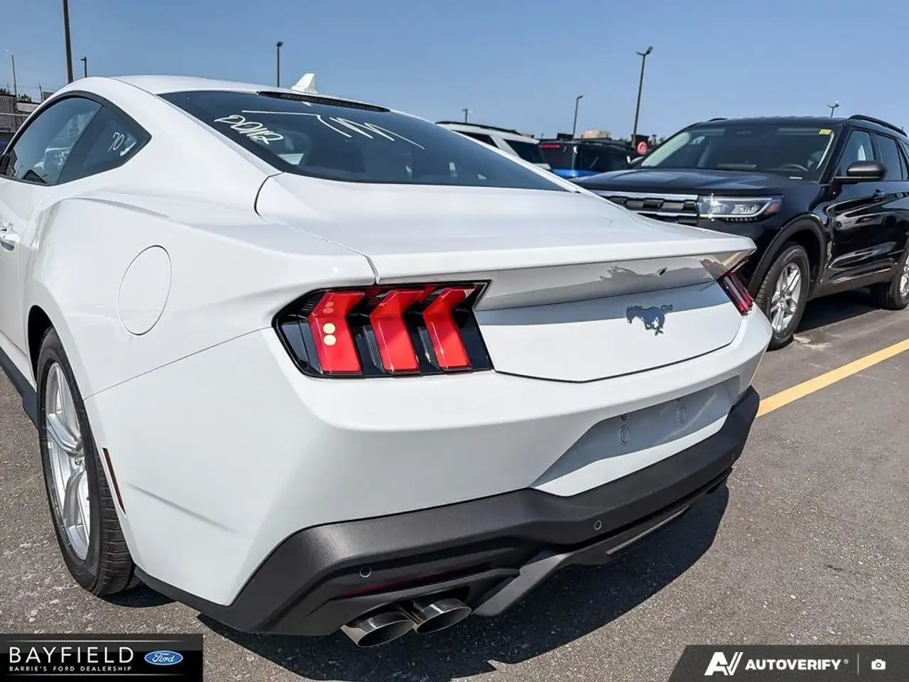 Ford Mustang - Image 11