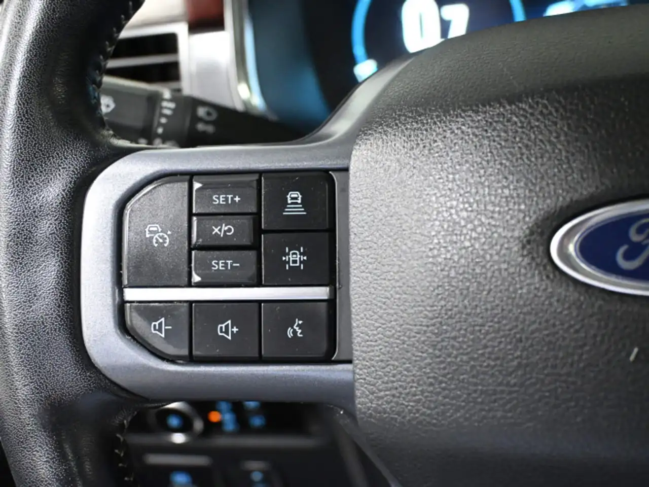 Ford F-150 - Image 15