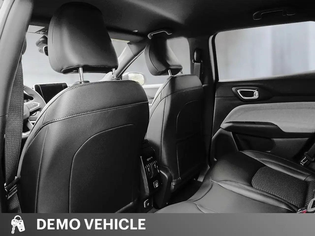 Jeep Compass - Image 22