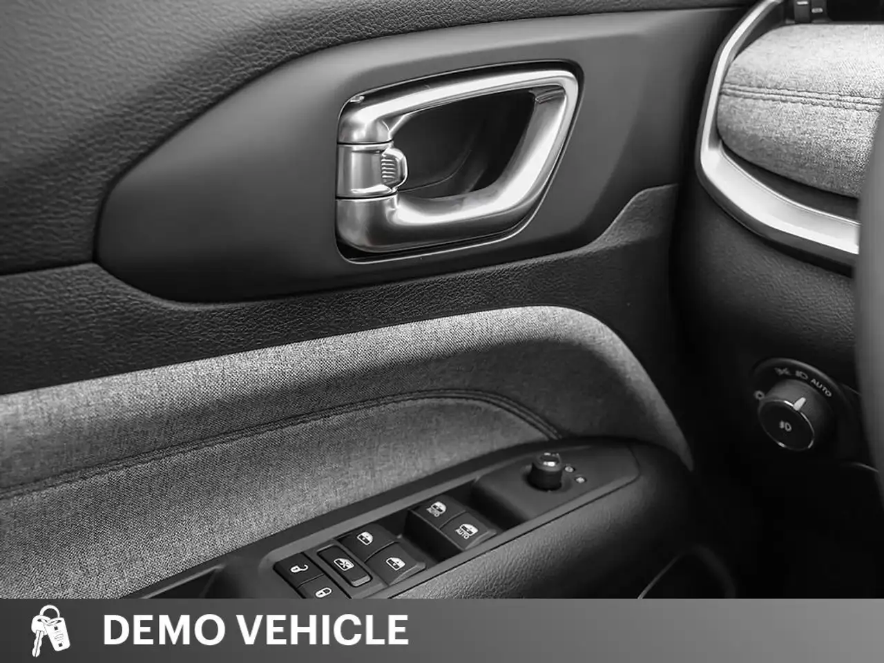 Jeep Compass - Image 17