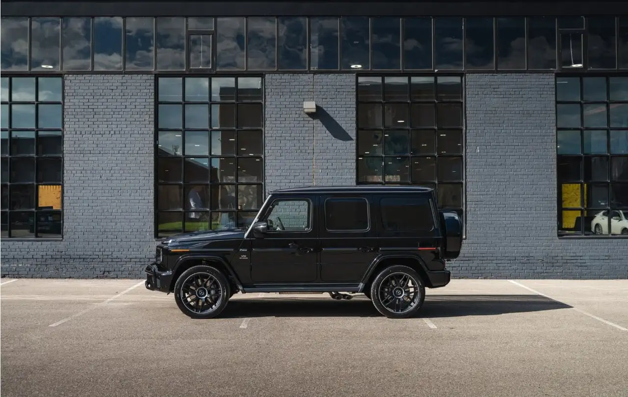 Mercedes-Benz G-Class - Image 11