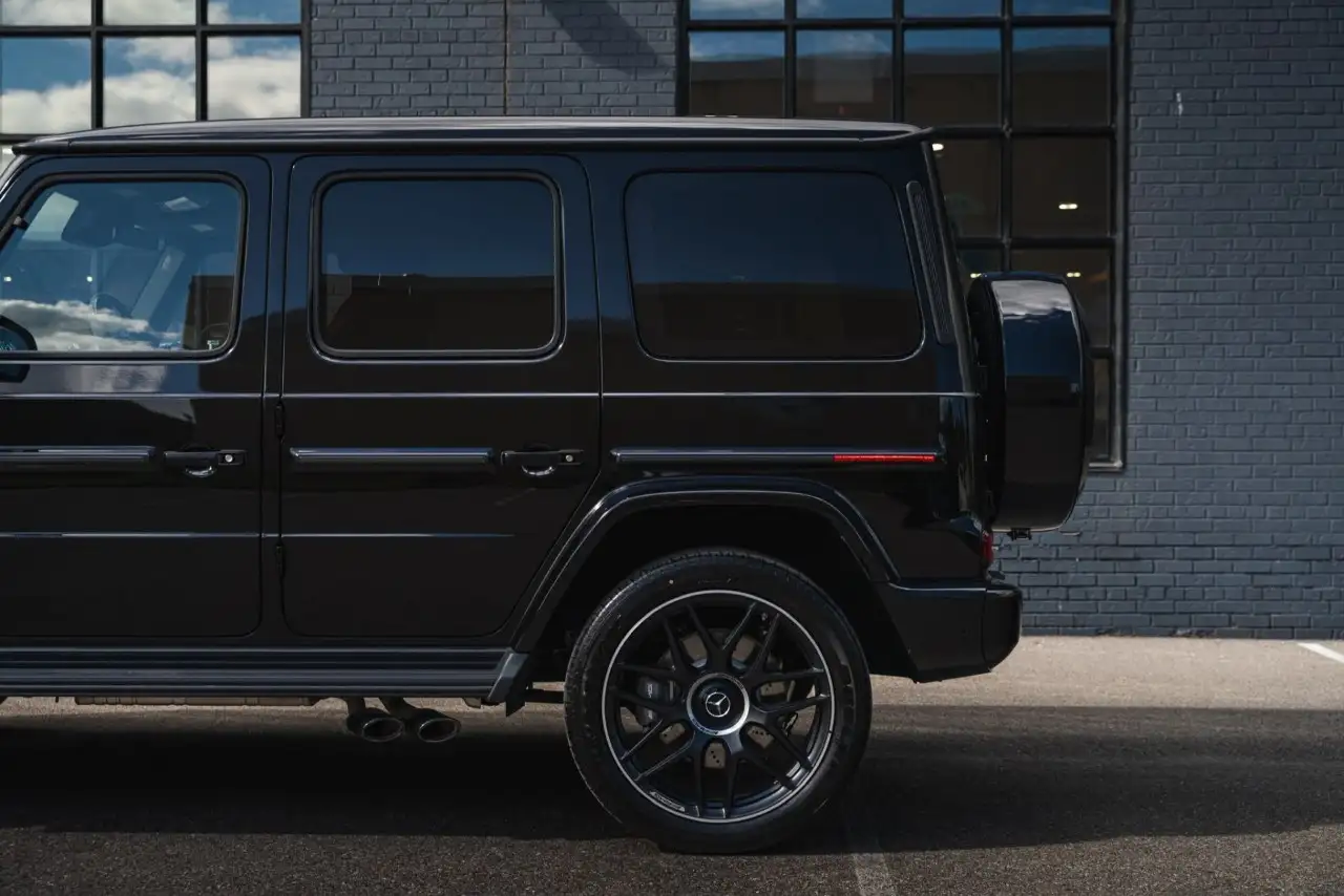 Mercedes-Benz G-Class - Image 13