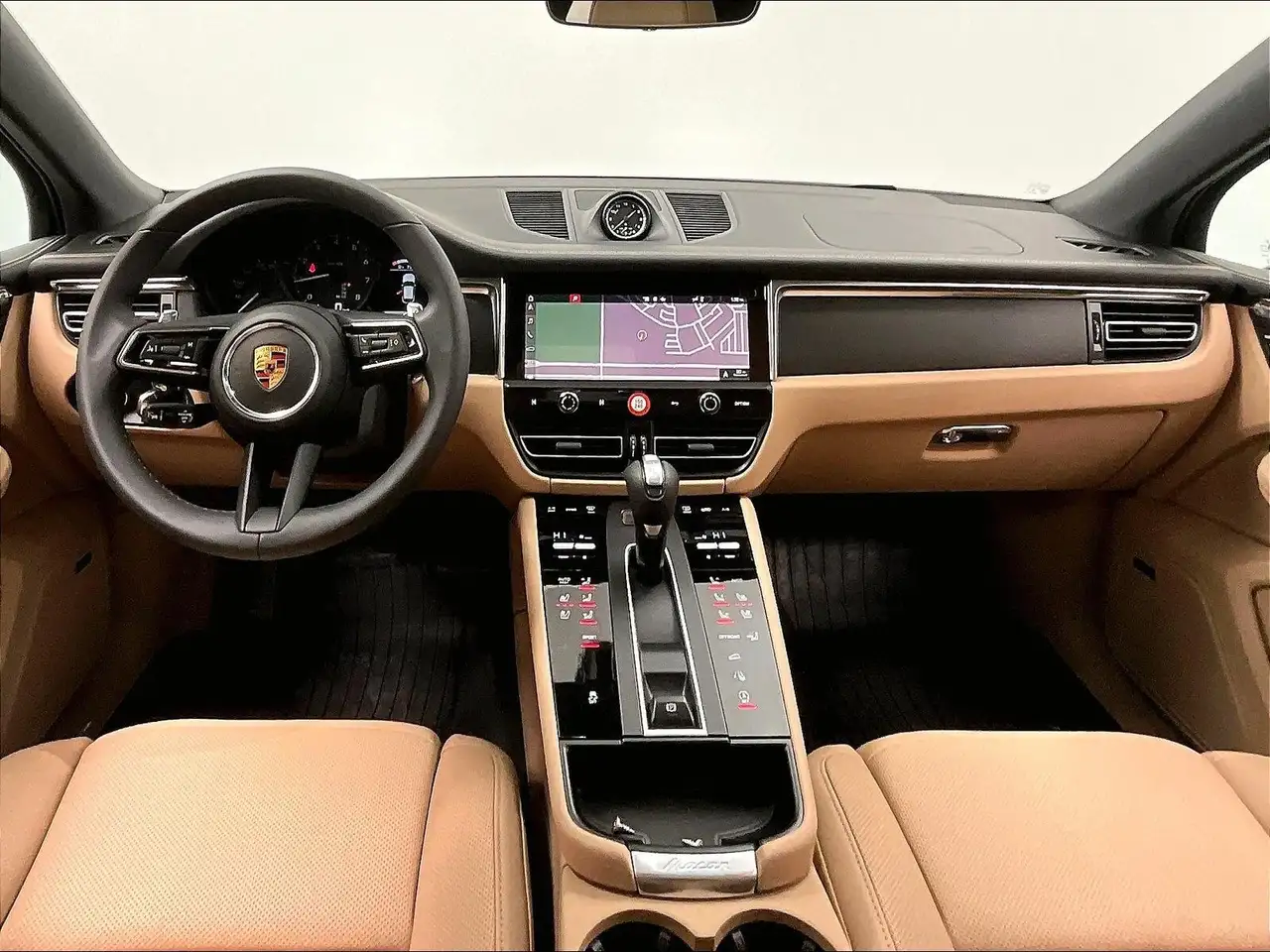 Porsche Macan - Image 11