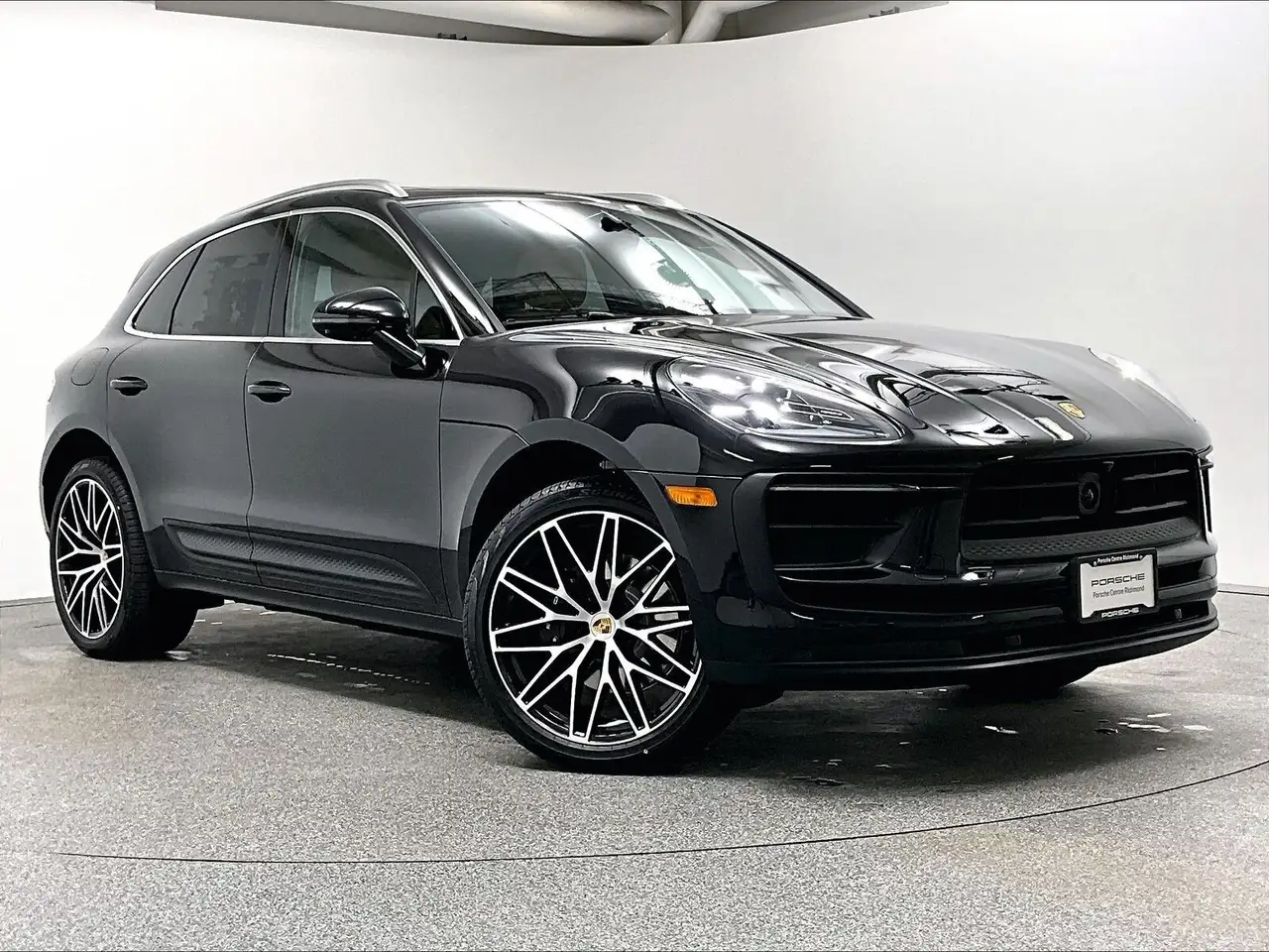 Porsche Macan - Image 3