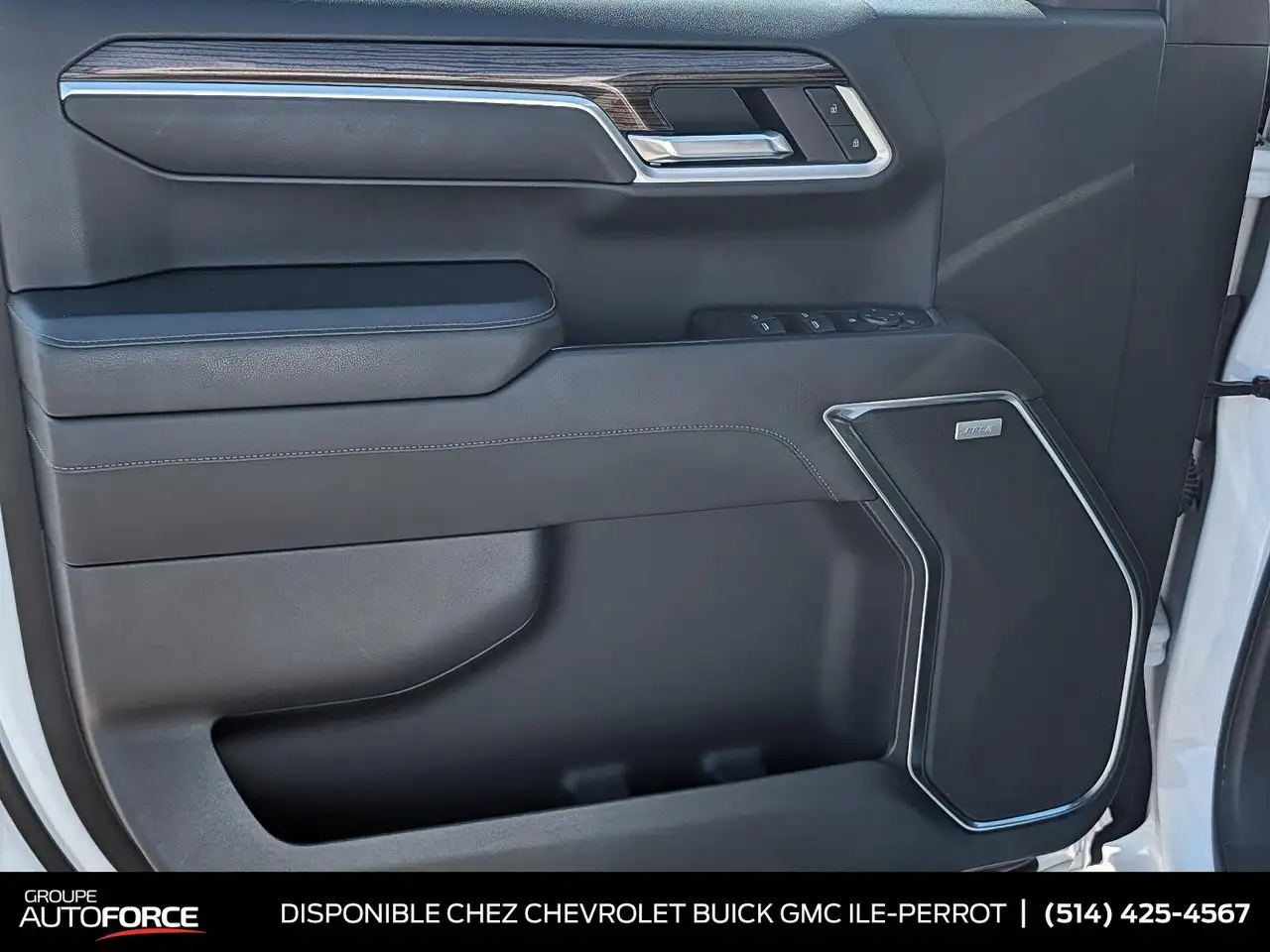 Chevrolet Silverado 1500 - Image 7