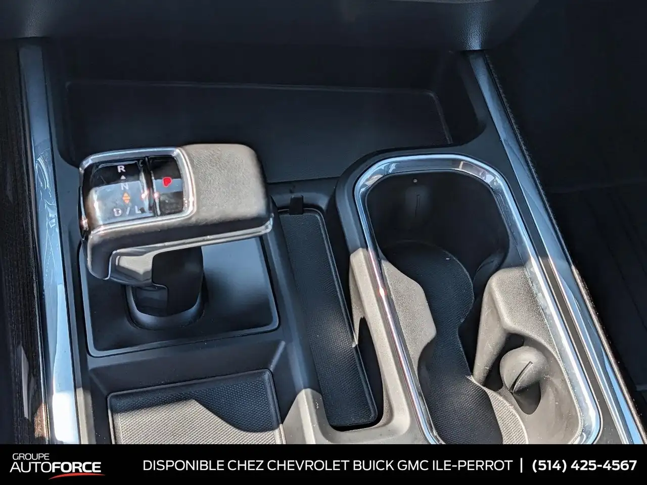 Chevrolet Silverado 1500 - Image 14