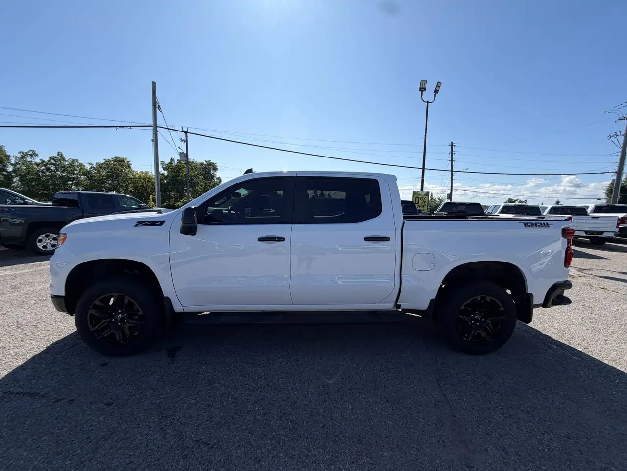 Chevrolet Silverado 1500 - Image 4