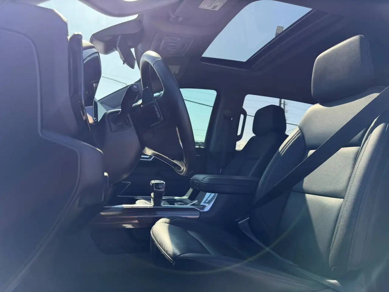 Chevrolet Silverado 1500 - Image 7