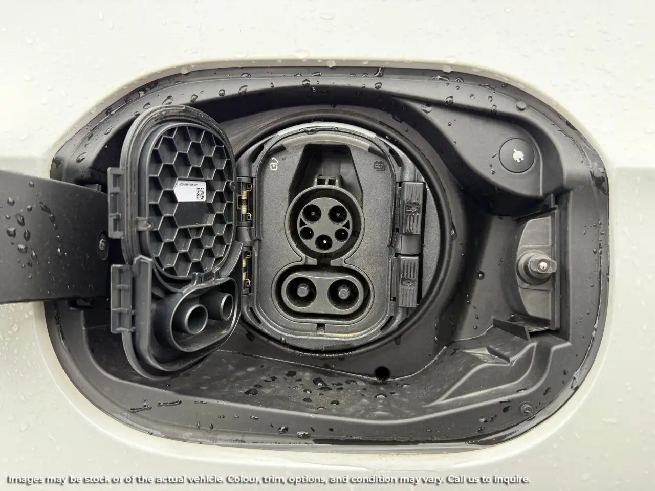 Mercedes-Benz E-Class - Image 23
