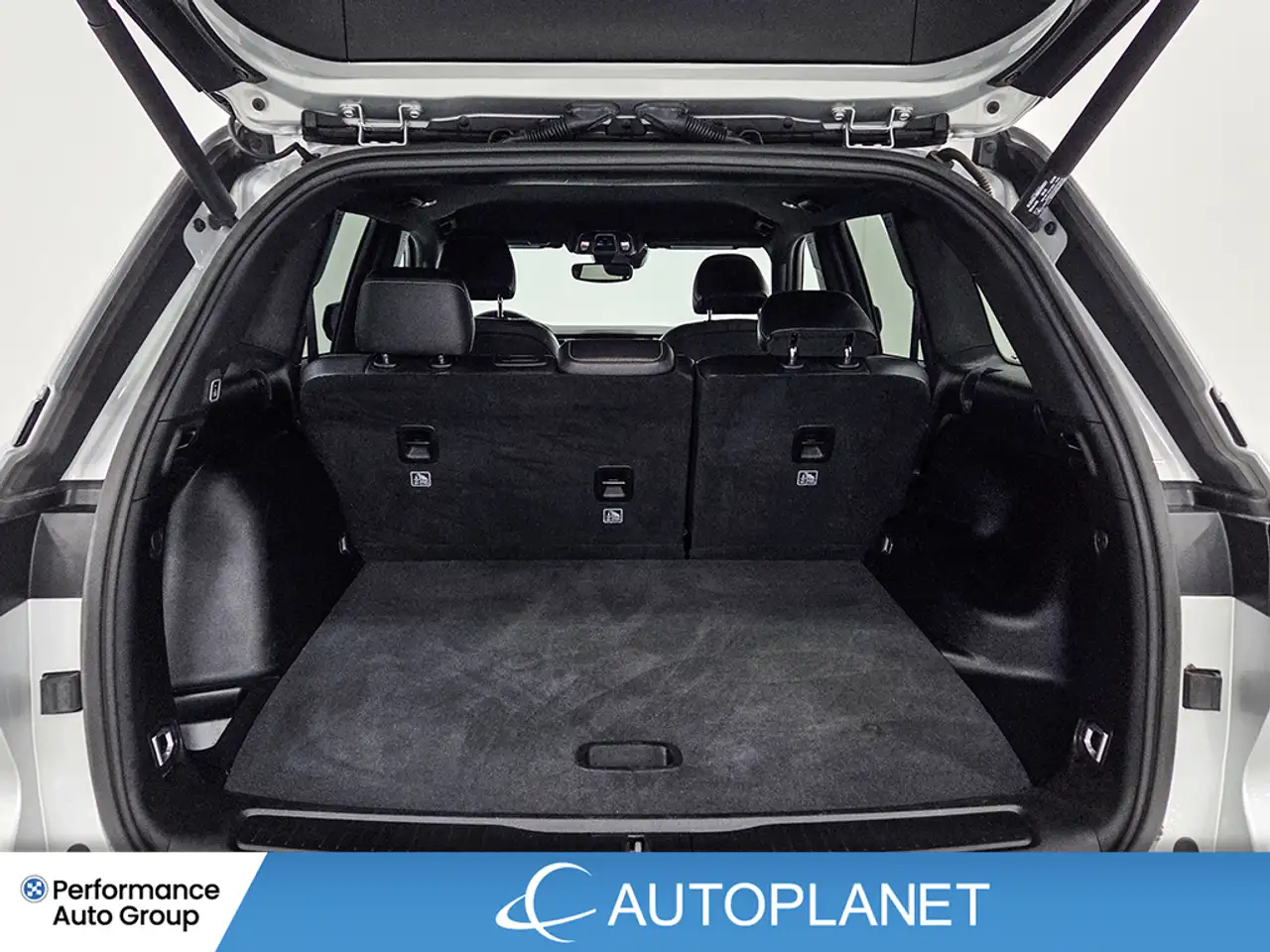 Jeep Grand Cherokee - Image 13