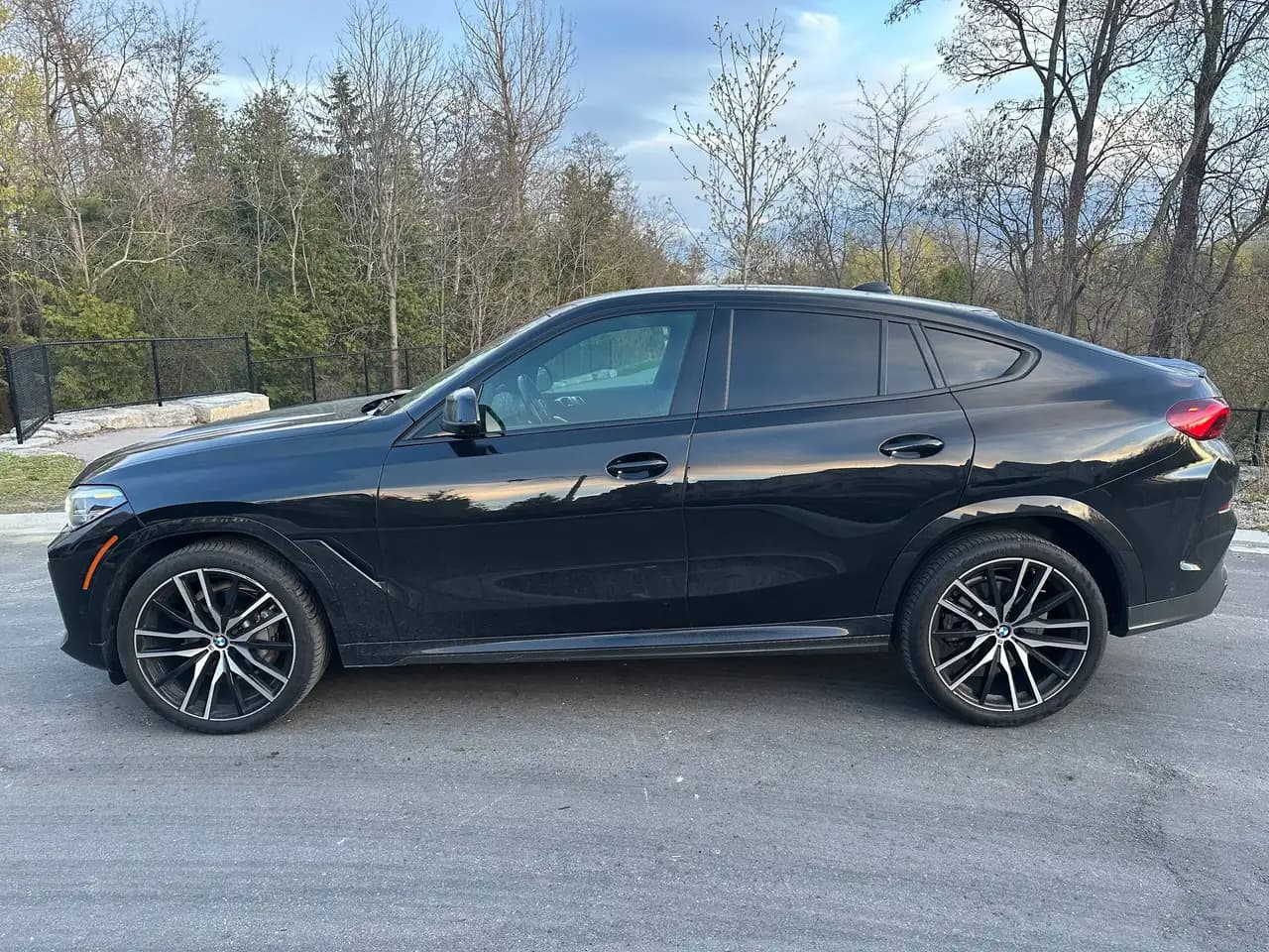 BMW X6 - Image 1