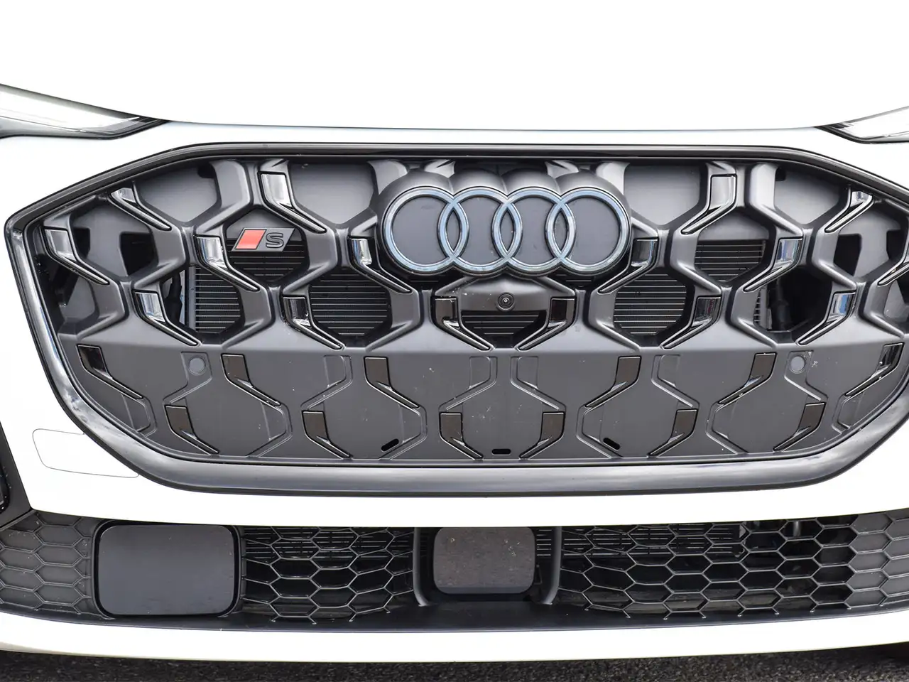 Audi SQ5 - Image 6