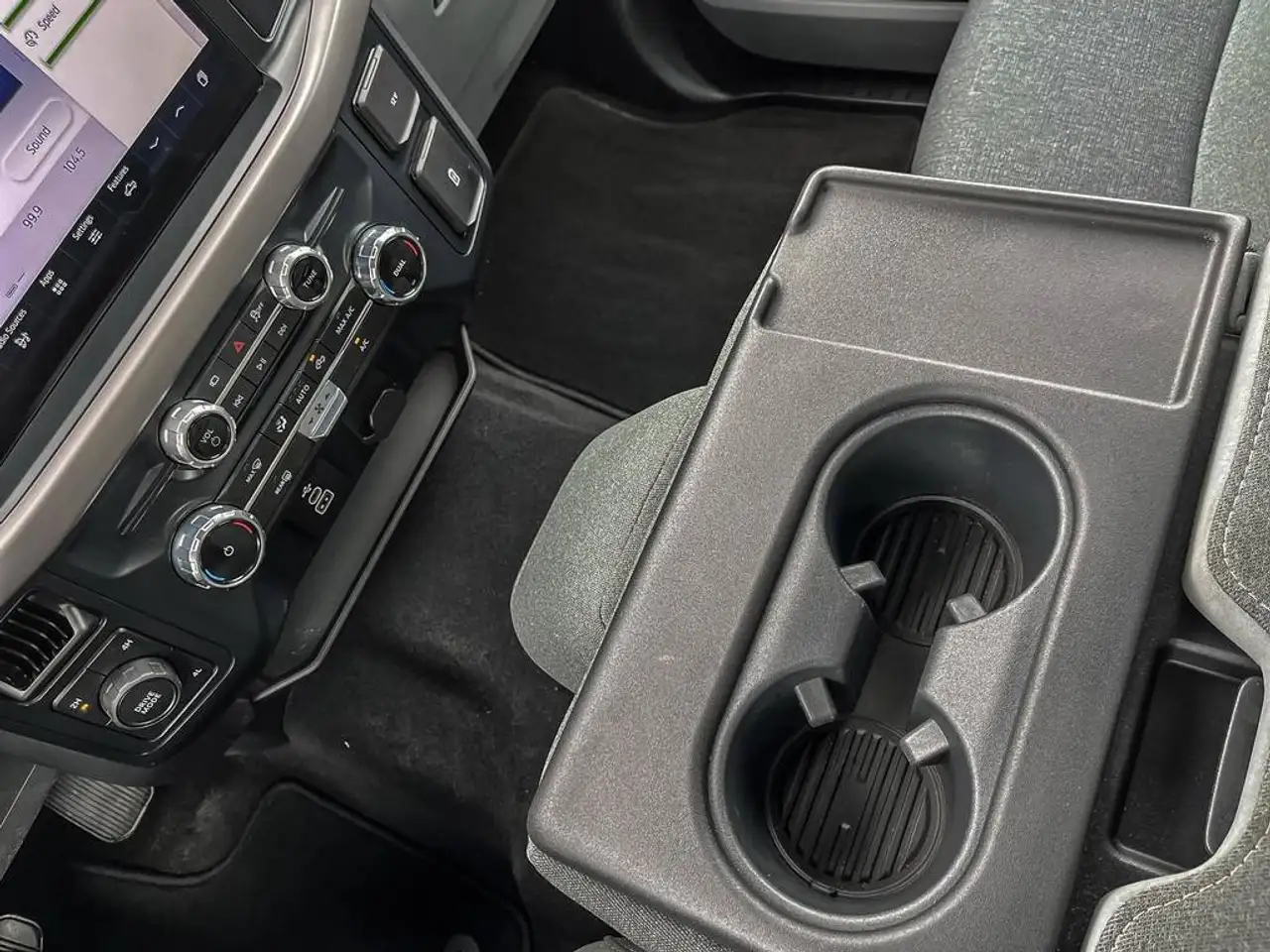 Ford F-150 - Image 17
