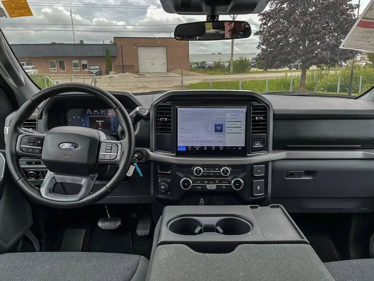 Ford F-150 - Image 10