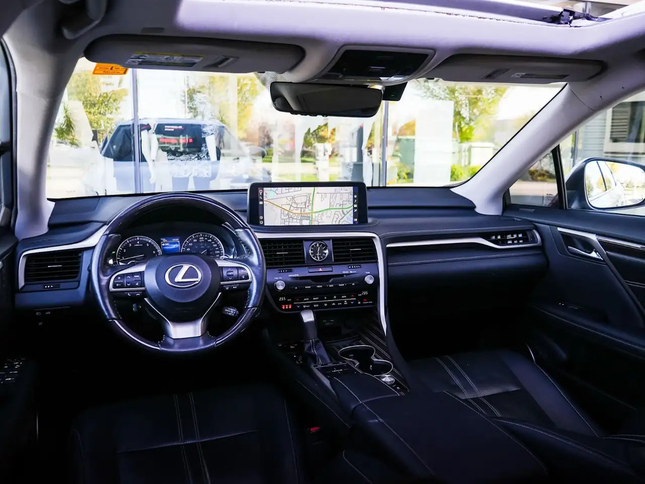 Lexus RX - Image 17