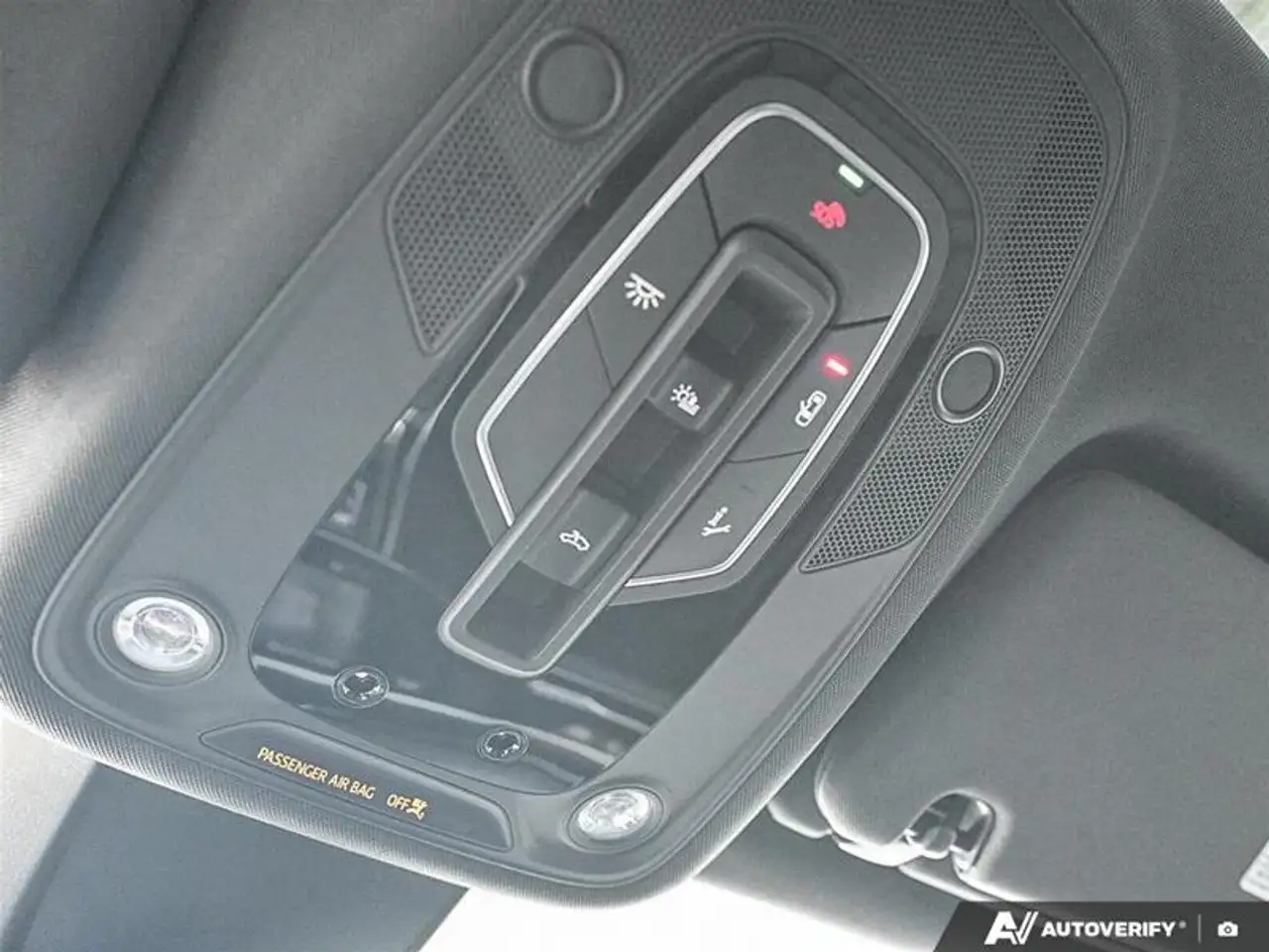 Audi Q7 - Image 22