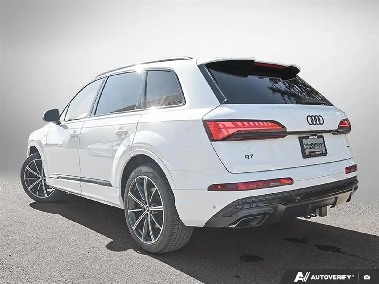 Audi Q7 - Image 4