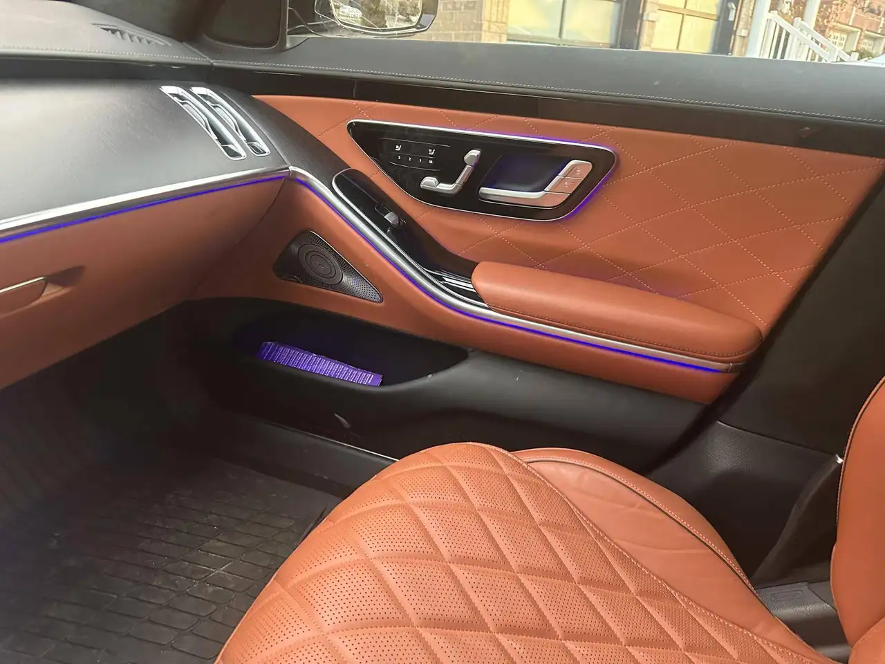 Mercedes-Benz S-Class - Image 12