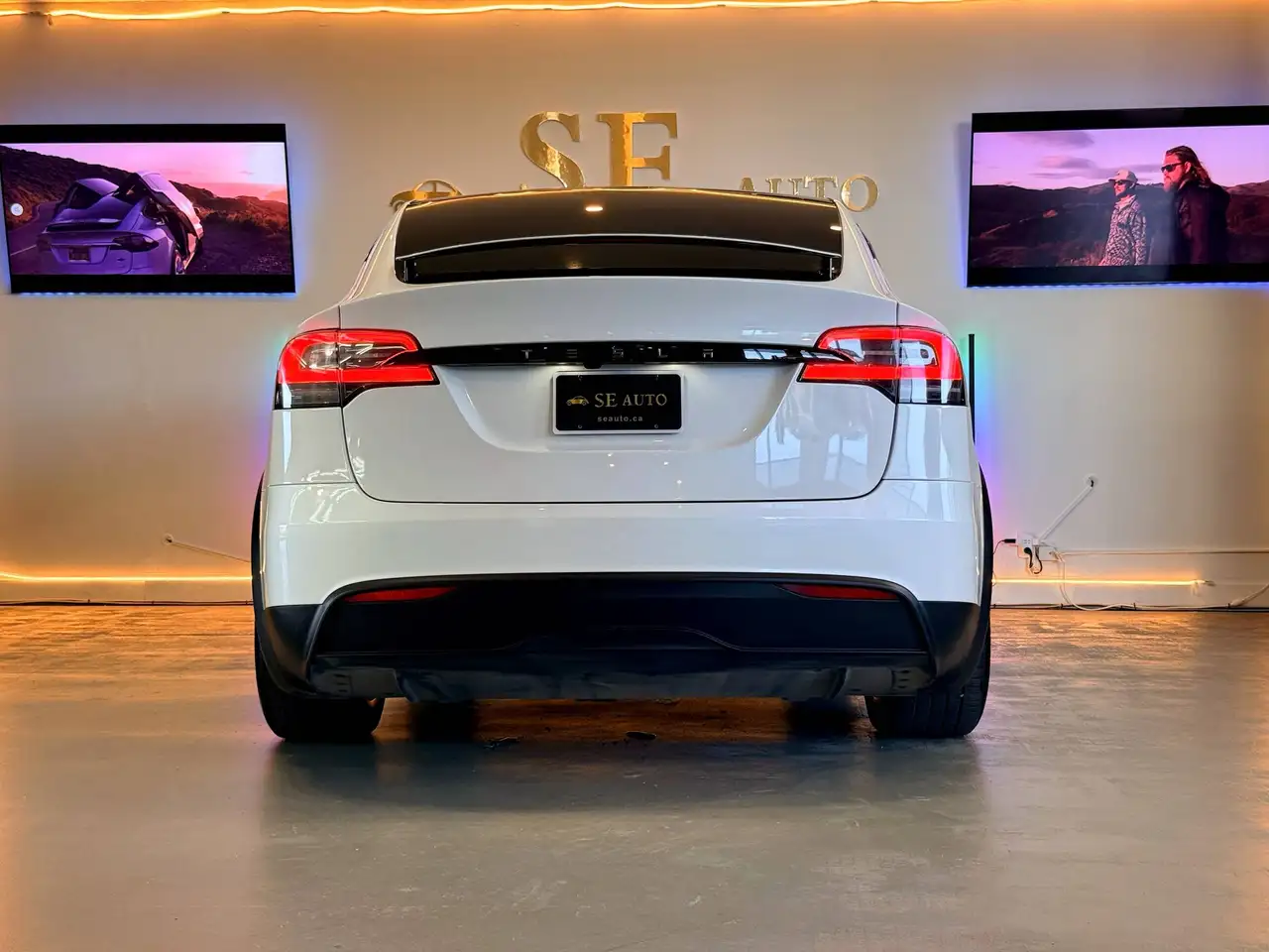 Tesla Model X - Image 19