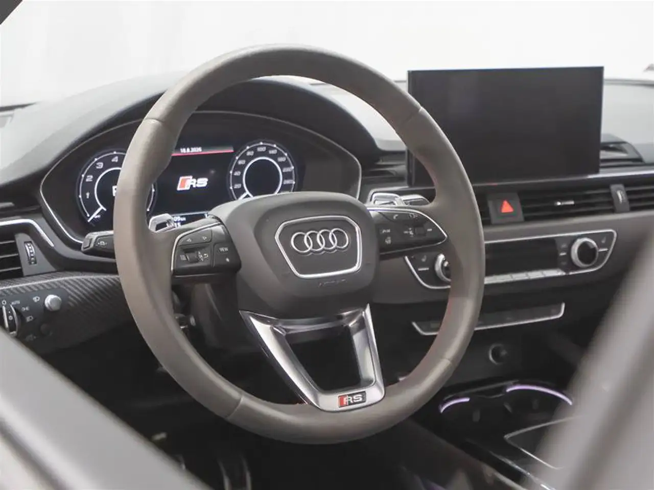 Audi RS5 - Image 6