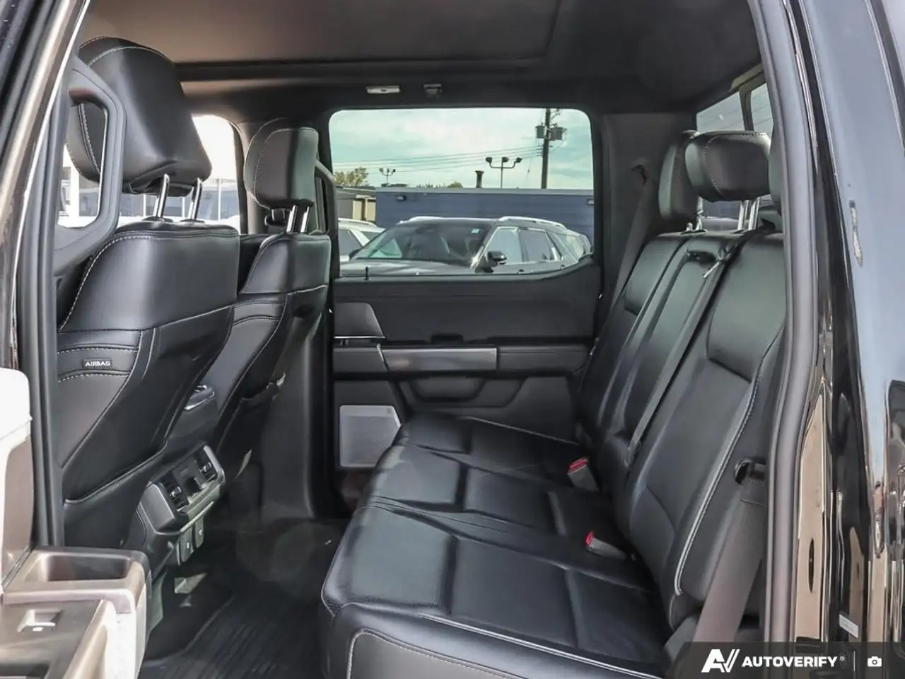 Ford F-150 - Image 23