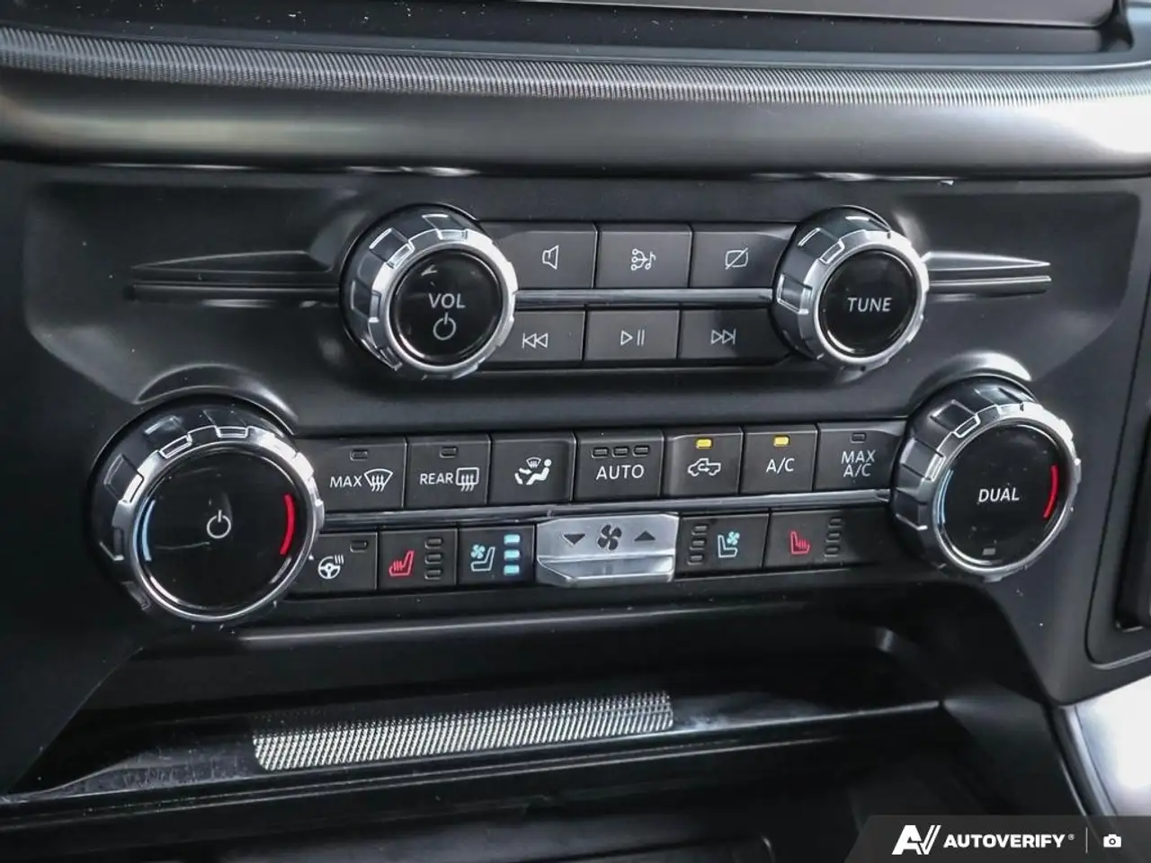 Ford F-150 - Image 19