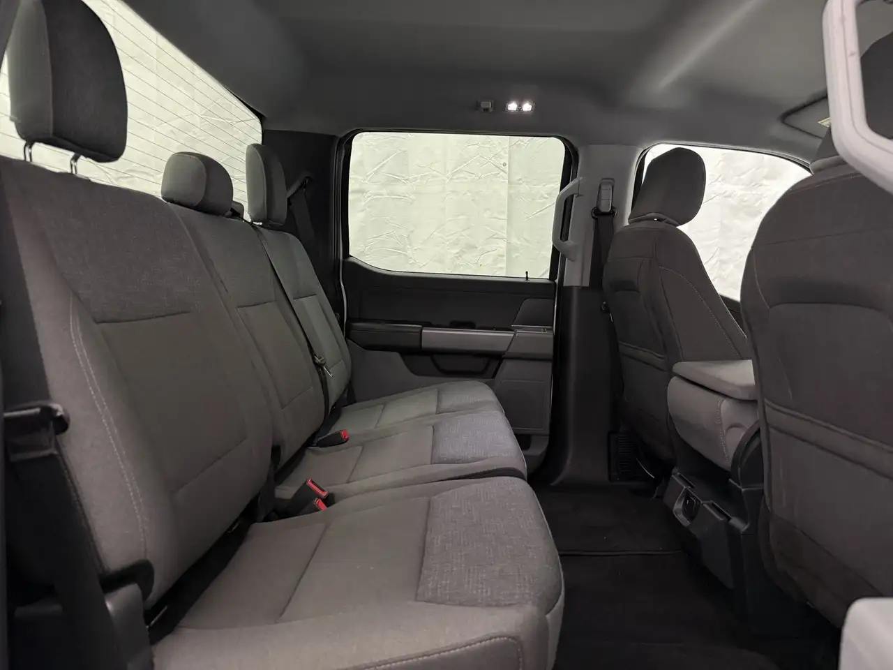 Ford F-150 - Image 40